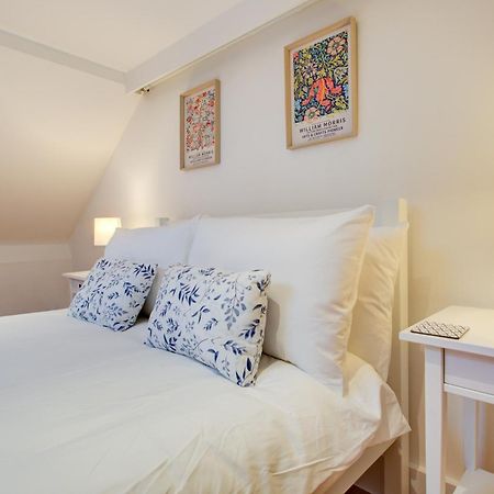 Wonderful Two-Bedroom Apartment London Eksteriør bilde