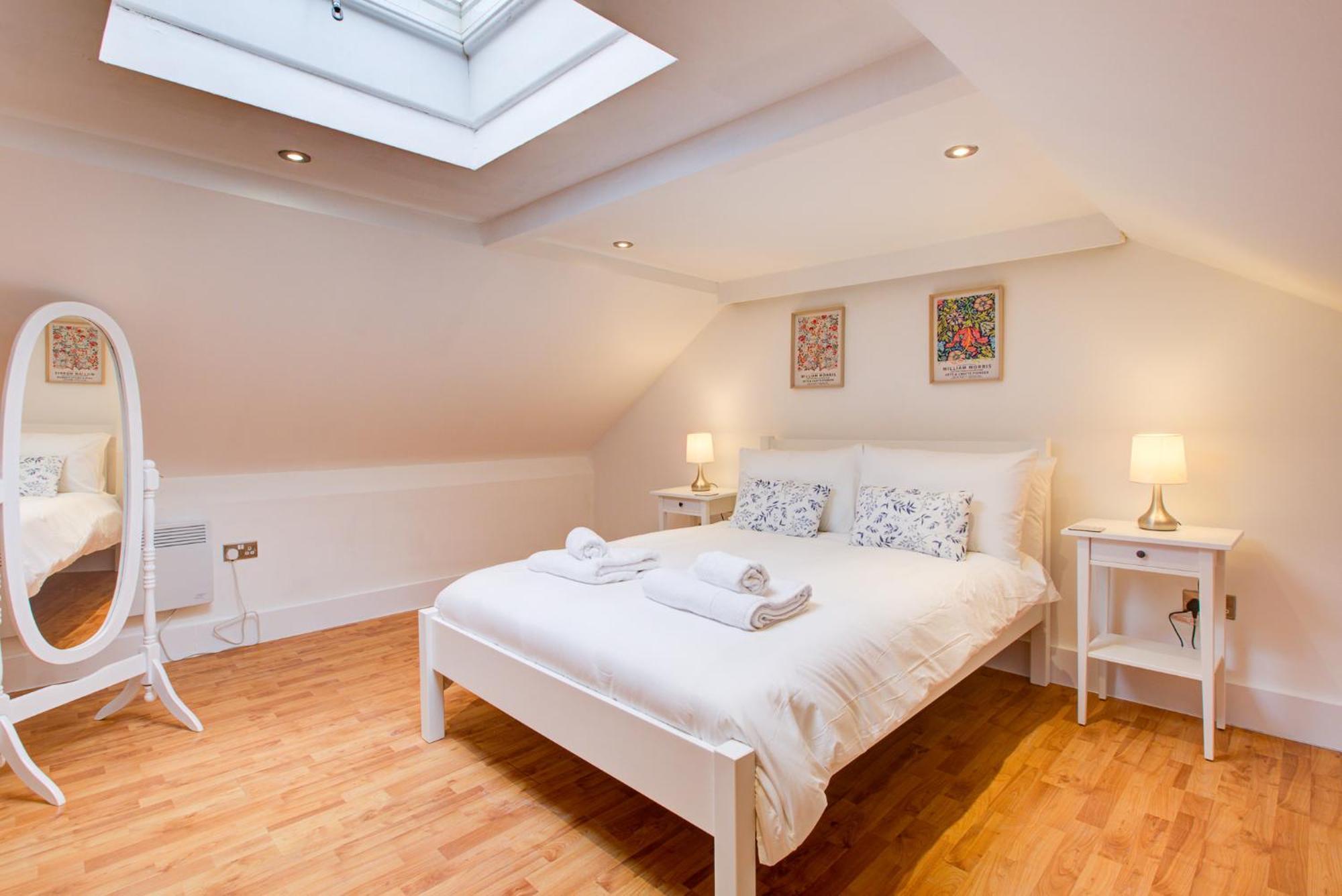 Wonderful Two-Bedroom Apartment London Eksteriør bilde